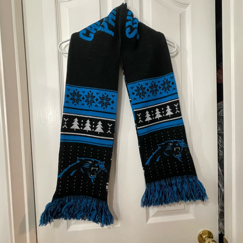 Black and Blue Carolina Patterned Scarf
